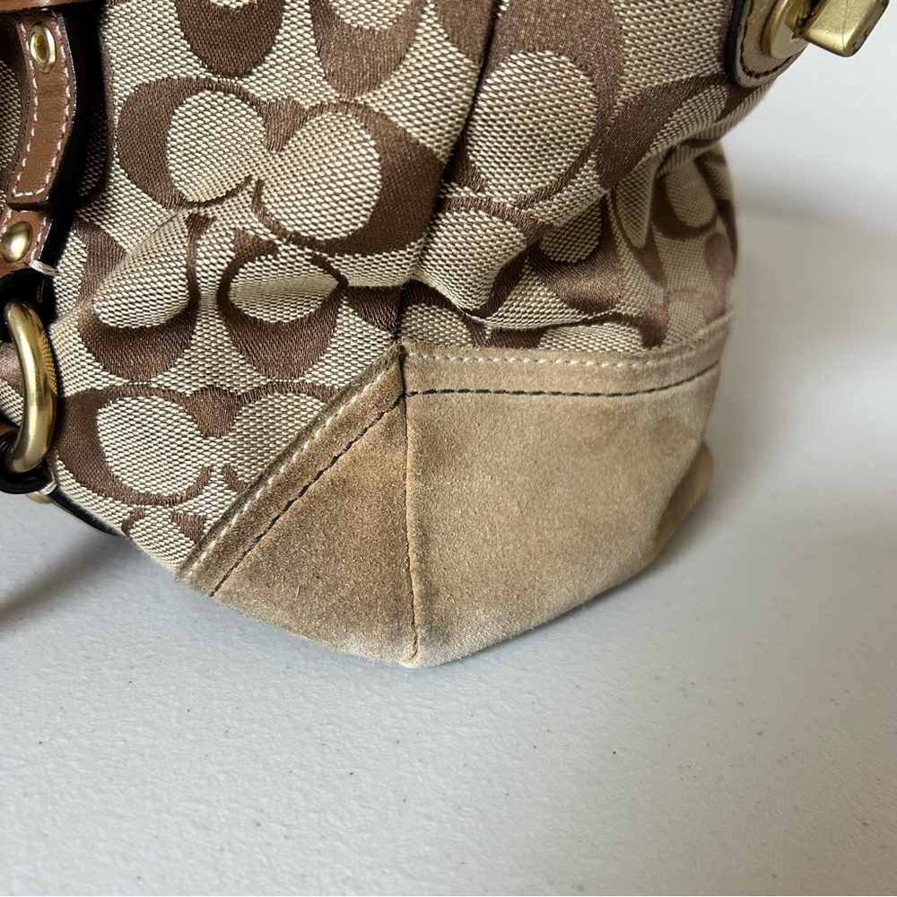 Vintage Coach Brown and Tan Signature Shoulder Bag - Picture 7 of 10